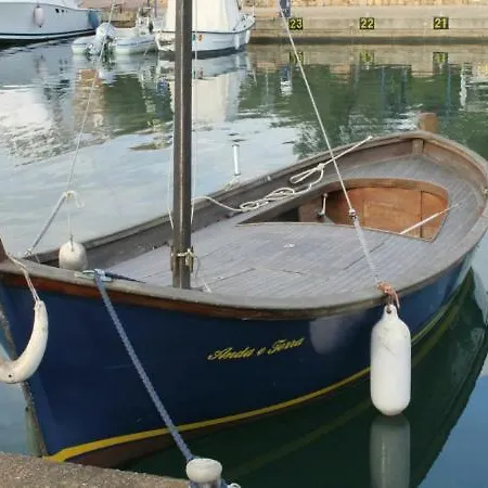 Sleeps 4 Air Con Lejlighed Budoni